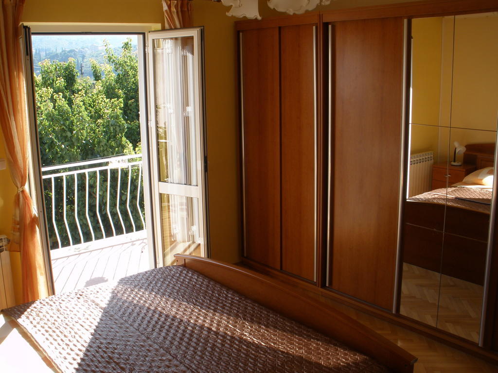 Apartments Sunce Млини Стая снимка